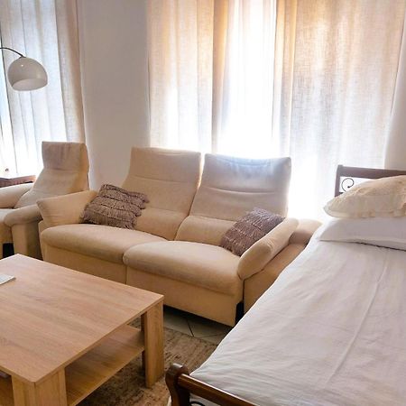 Exkluzivni Apartman V Prizemi V Hradci Kralove Градець-Кралове Екстер'єр фото